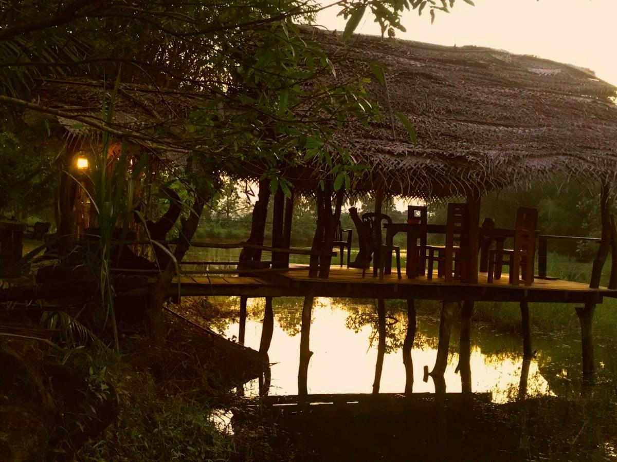 Aliya Riverside & Safari Resort Удавалаве Экстерьер фото